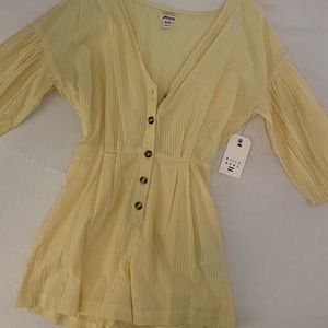 Billabong yellow romper XS